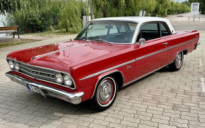 1963 Oldsmobile Cutlass oldtimer autó – Car-Garage Kft. Ráckeve