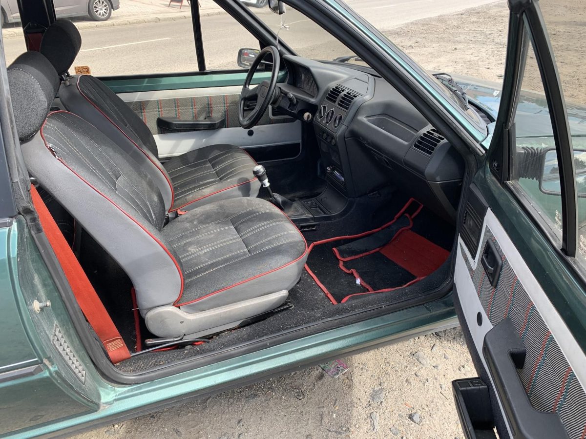1992 Peugeot 205 oldtimer autó – Car-Garage Kft. Ráckeve – 5. fotó