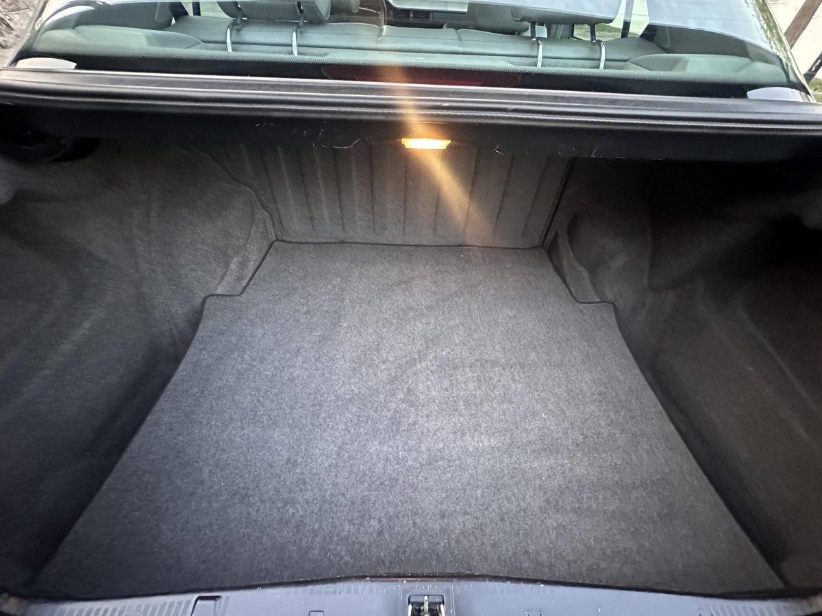 1994 Mercedes-Benz E 200 oldtimer autó – Car-Garage Kft. Ráckeve – 11. fotó