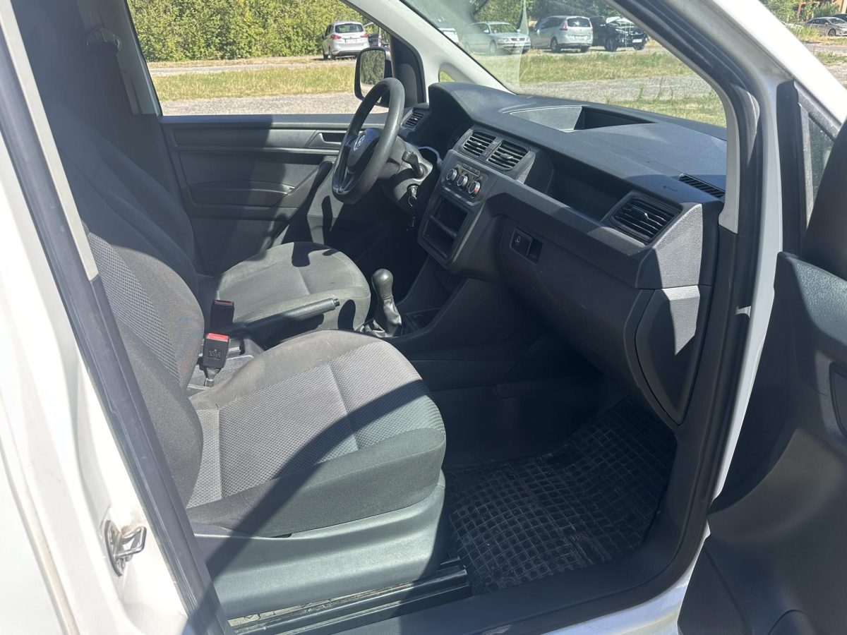 2016 Volkswagen Caddy használt autó – Car-Garage Kft. Ráckeve – 5. fotó