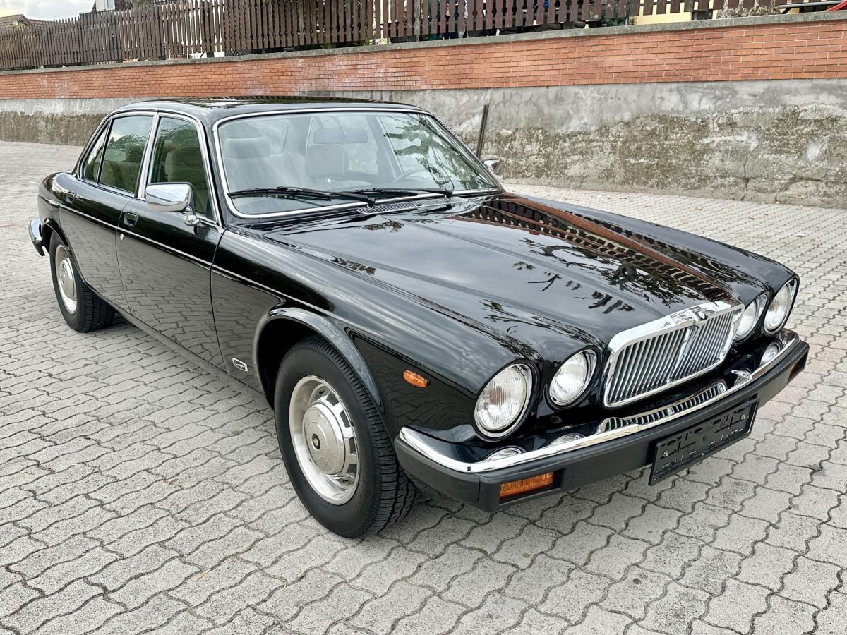 1986 Jaguar XJ oldtimer autó – Car-Garage Kft. Ráckeve – 5. fotó