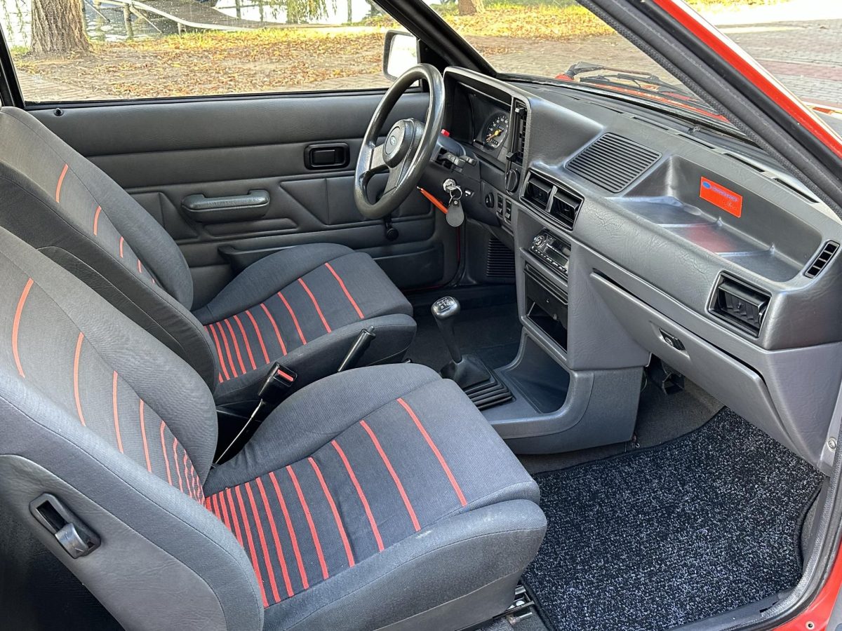 1980 Ford Escort oldtimer autó – Car-Garage Kft. Ráckeve – 7. fotó