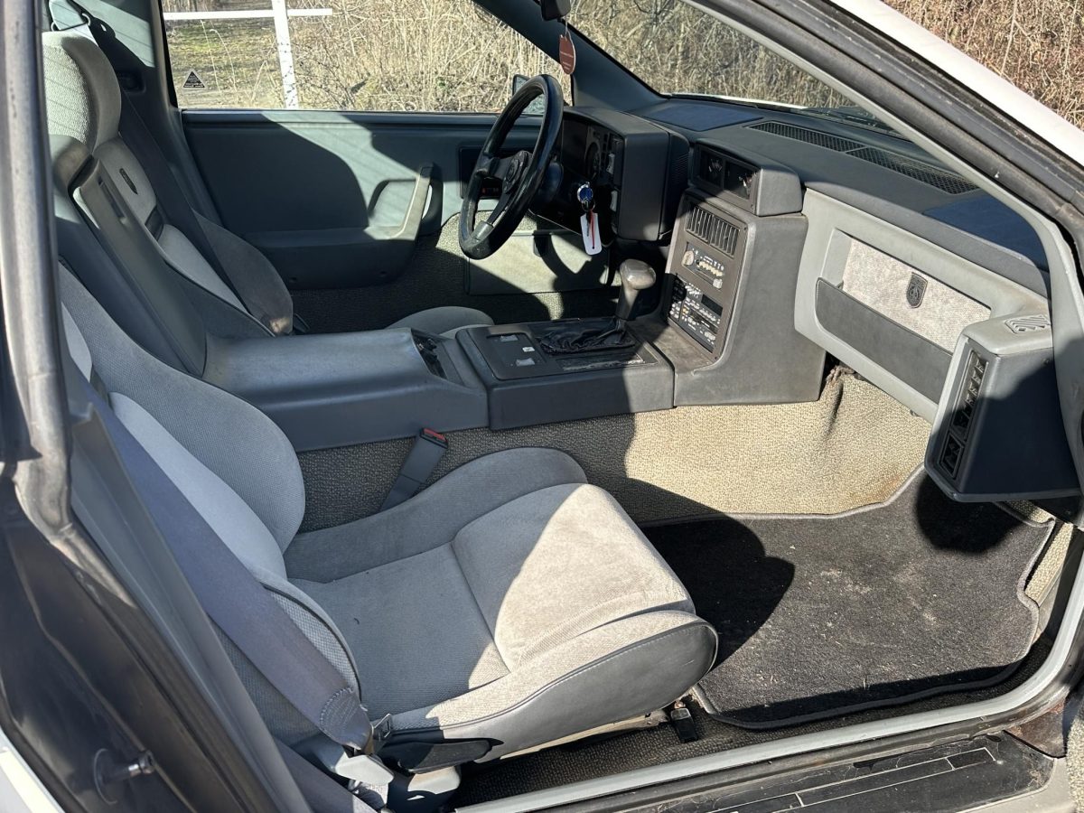 1986 Pontiac Fiero oldtimer autó – Car-Garage Kft. Ráckeve – 5. fotó