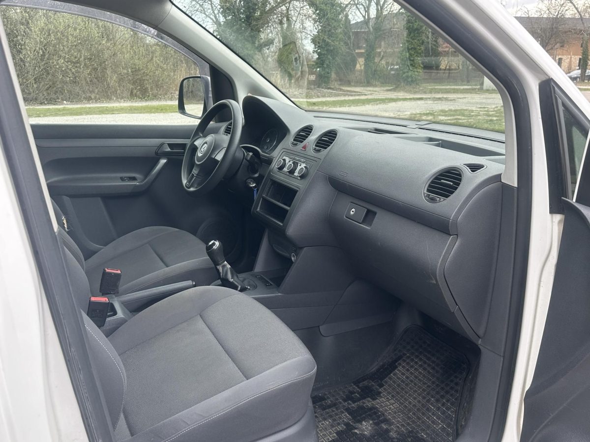 2014 Volkswagen Caddy használt autó – Car-Garage Kft. Ráckeve – 5. fotó