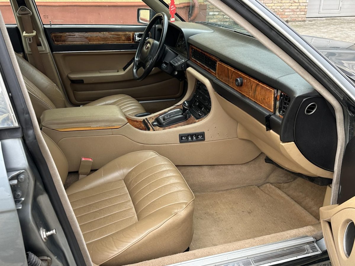1991 Jaguar XJ oldtimer autó – Car-Garage Kft. Ráckeve – 5. fotó