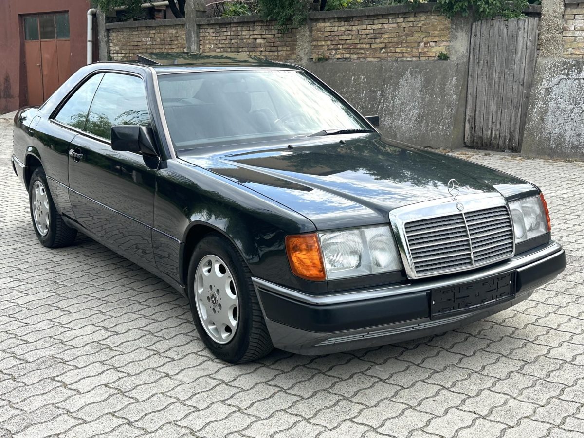 1991 Mercedes-Benz 300 oldtimer autó – Car-Garage Kft. Ráckeve – 4. fotó