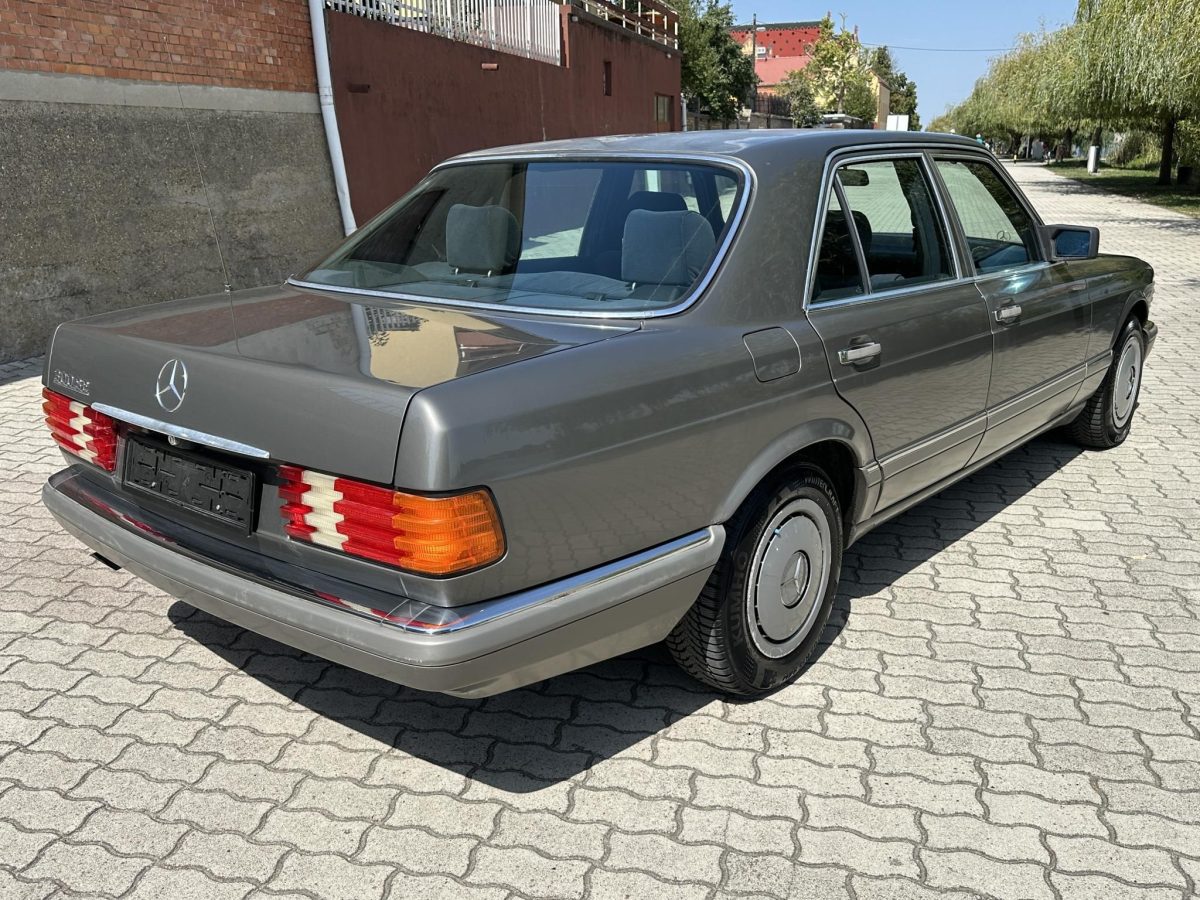 1990 Mercedes-Benz 300 oldtimer autó – Car-Garage Kft. Ráckeve – 3. fotó