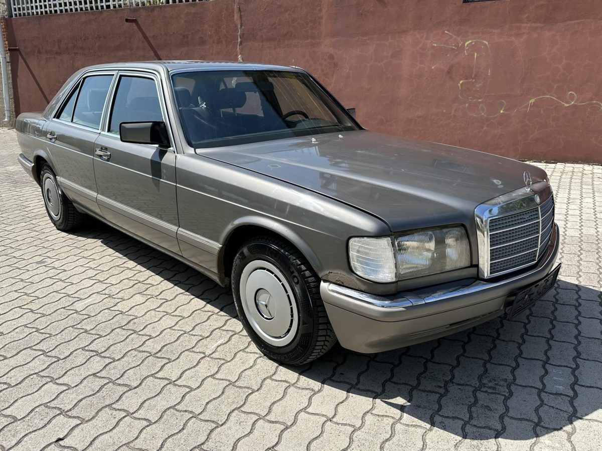 1990 Mercedes-Benz 300 oldtimer autó – Car-Garage Kft. Ráckeve – 4. fotó