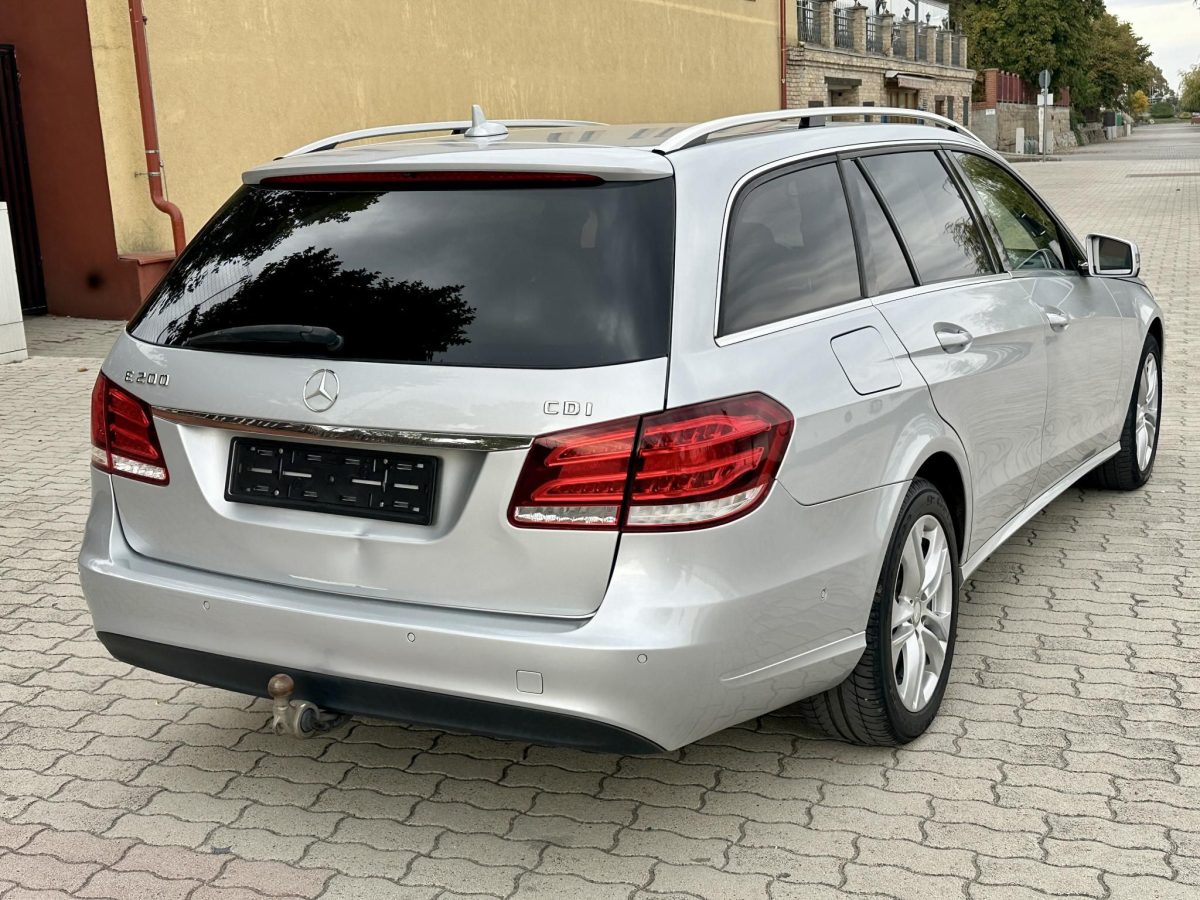 2013 Mercedes-Benz E 200 használt autó – Car-Garage Kft. Ráckeve – 3. fotó