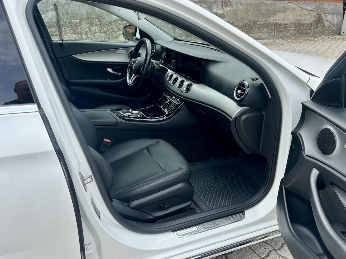 2019 Mercedes-Benz E 200 használt autó – Car-Garage Kft. Ráckeve – 5. fotó